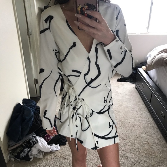 Stylestalker Neue abstract shift dress - Picture 3 of 4